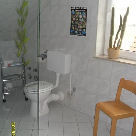 Dorfstrasse 15 Hundshubel