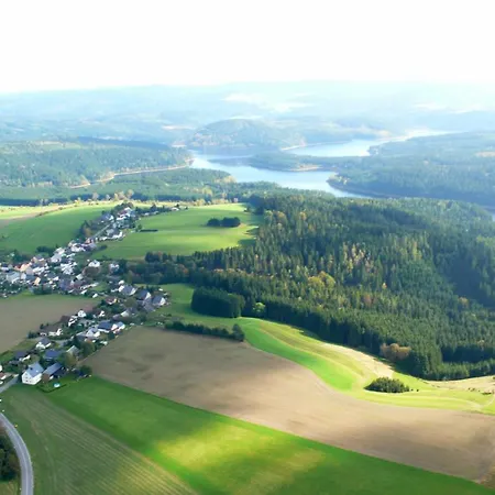 Dorfstrasse 15 Hundshubel